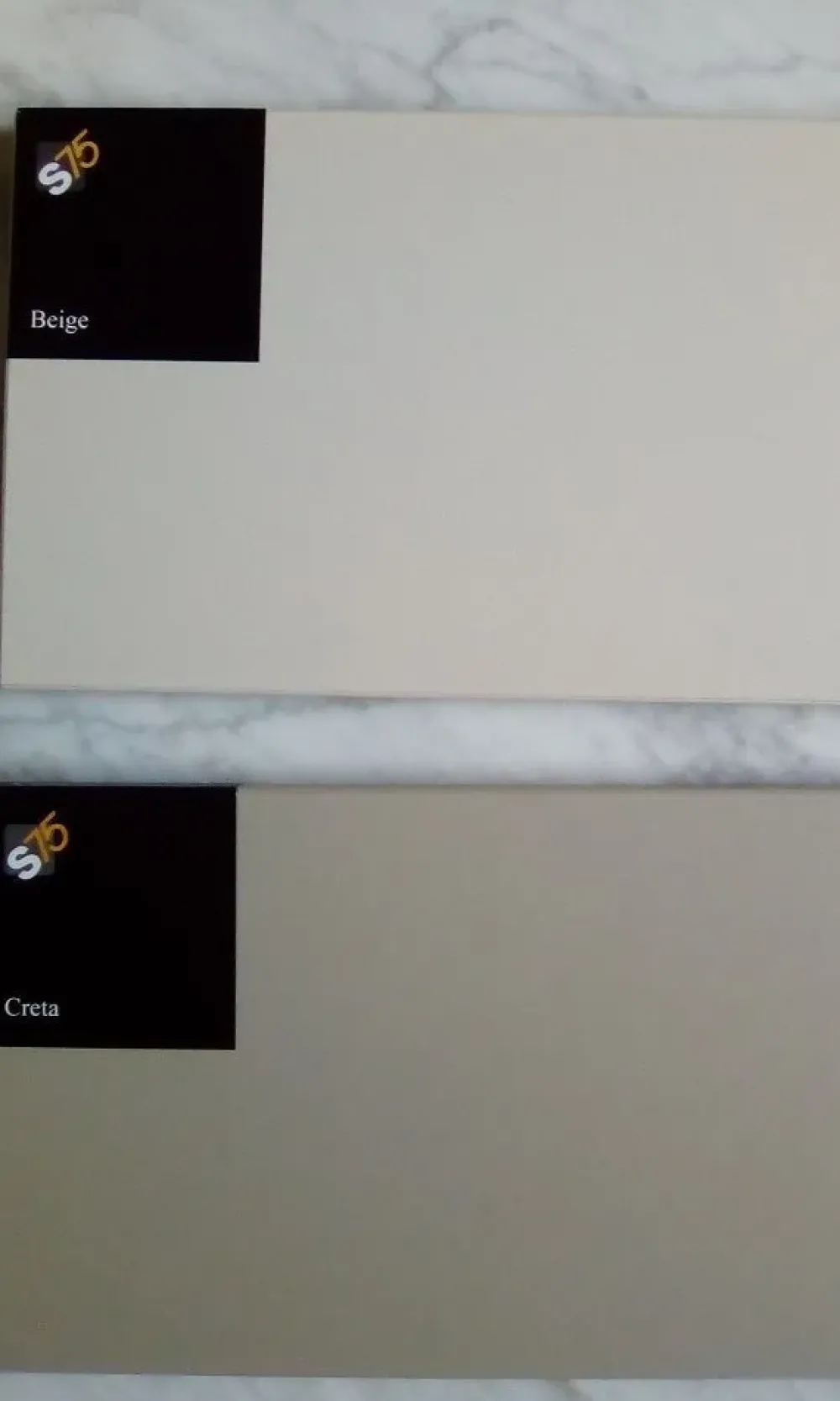 Sconto 40% su armadio Vision Icon. Ante scorrevoli in vetro bianco lucido. Offerta Outlet .^S75 Best