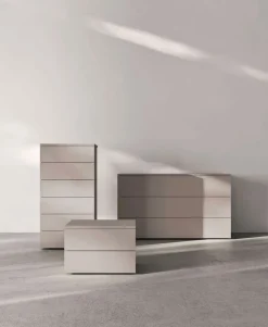 Scopri il comodino Wind di in offerta! Design moderno e pratico.^Orme Clearance