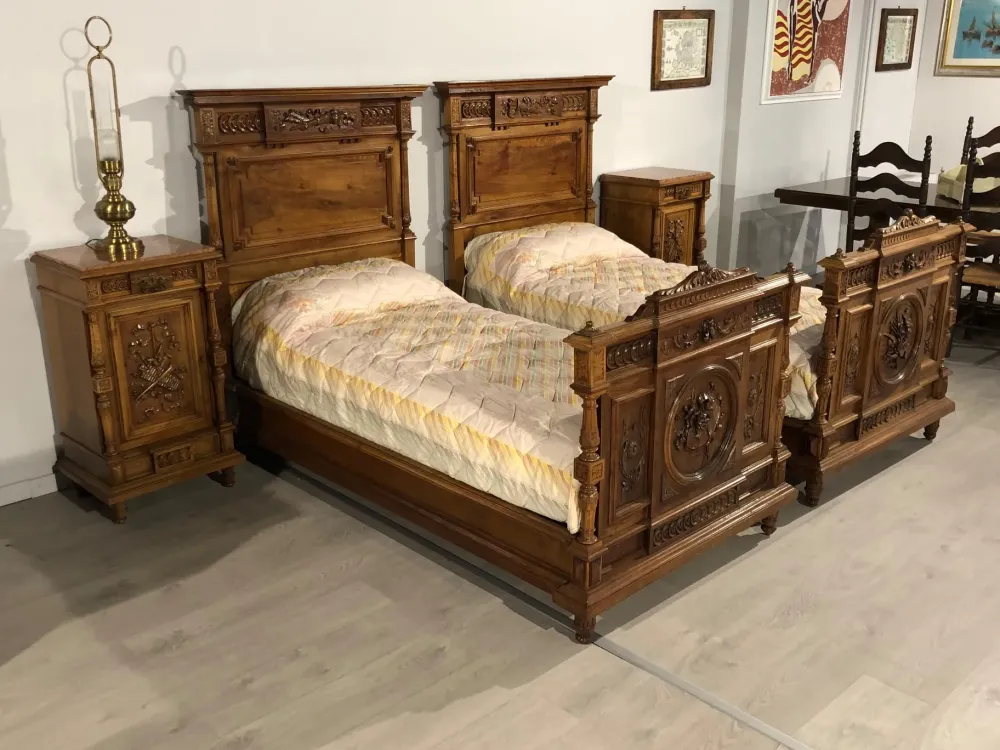 Scopri il Letto in legno modello Ottocento di con sconto del 66%!^Lando Hot