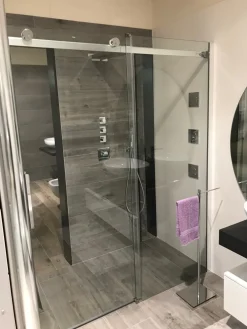 Glass Design Scopri il Mobile Bagno A terra Fluida fw con sconto!- Mobili Bagno A Terra