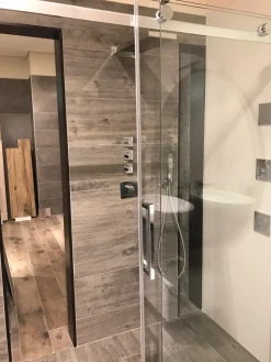 Glass Design Scopri il Mobile Bagno A terra Fluida fw con sconto!- Mobili Bagno A Terra