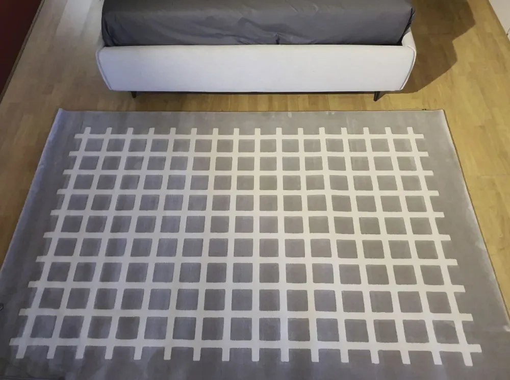 Clearance Scopri il Tappeto Moderno rettangolare modello Cek in offerta! Una scelta di stile e qualità per la tua casa. Tappeti