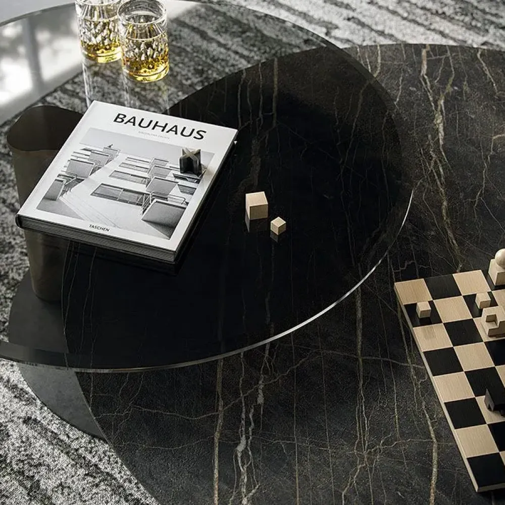 Online Scopri il Tavolino Arena Keramik Bond di a prezzo scontato! Tavolini