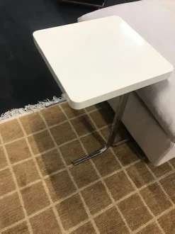 Online Scopri il Tavolino Blade di : un elegante design a prezzi vantaggiosi! Tavolini