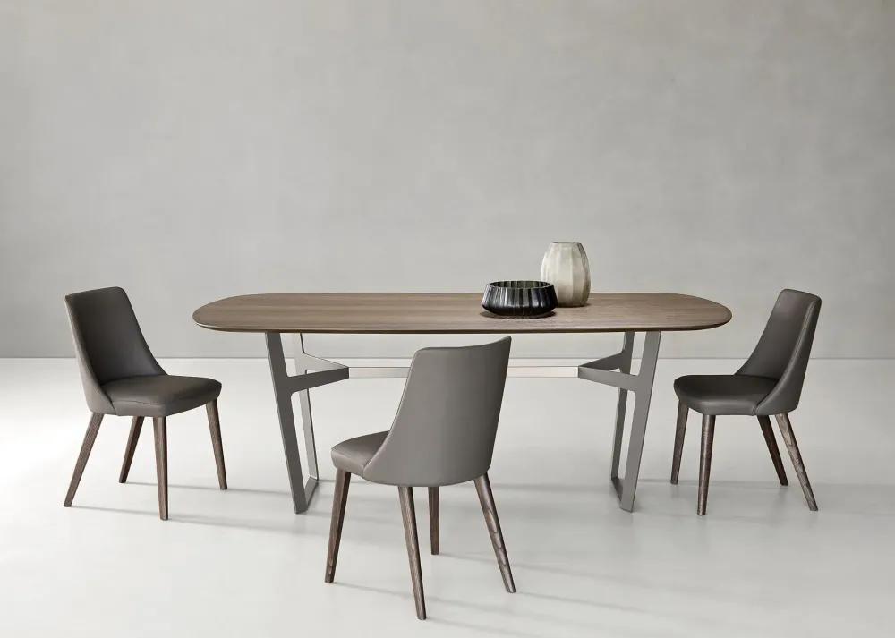 Scopri il tavolo ovale Obi scontato del 20%! Un'occasione imperdibile!^Sangiacomo