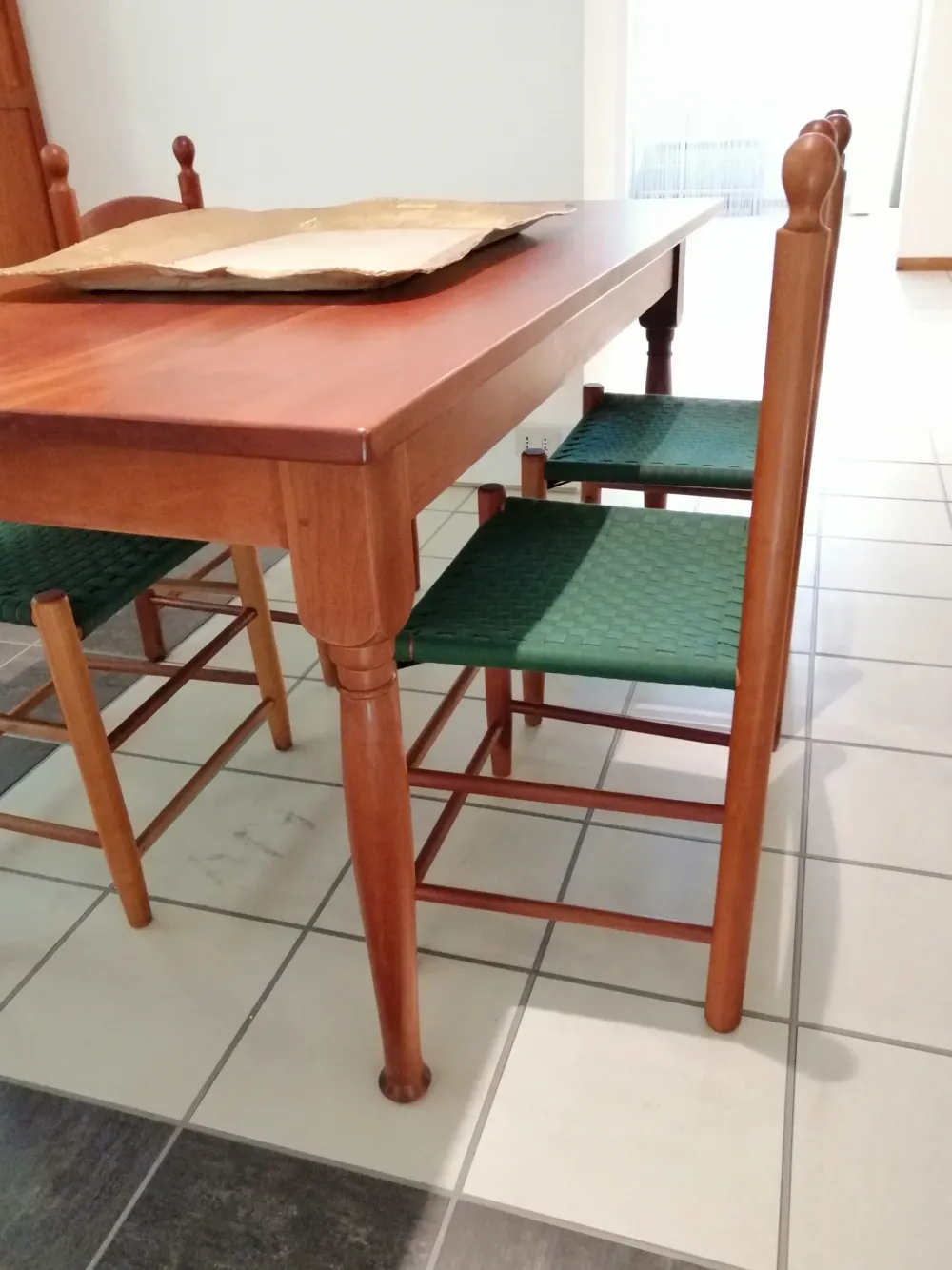 Clearance Scopri il Tavolo con 4 sedie, prezzo OUTLET -55%! Tavoli