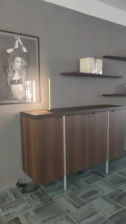 Hot Scopri Irving di Molteni&C: madia moderna a prezzo scontato! Acquista ora! Madie