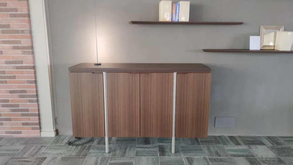 Hot Scopri Irving di Molteni&C: madia moderna a prezzo scontato! Acquista ora! Madie