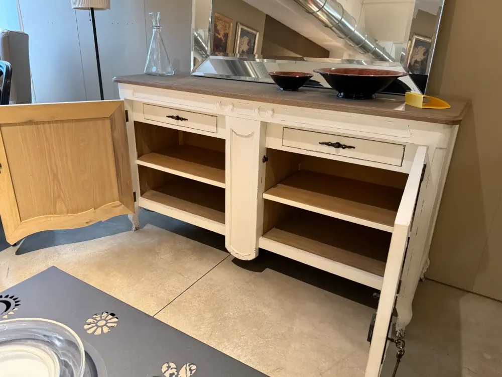 Scopri la consolle Credenza in offerta^Dialma Brown Clearance