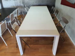 Ozzio Scopri la consolle Golia a prezzi outlet- Consolle