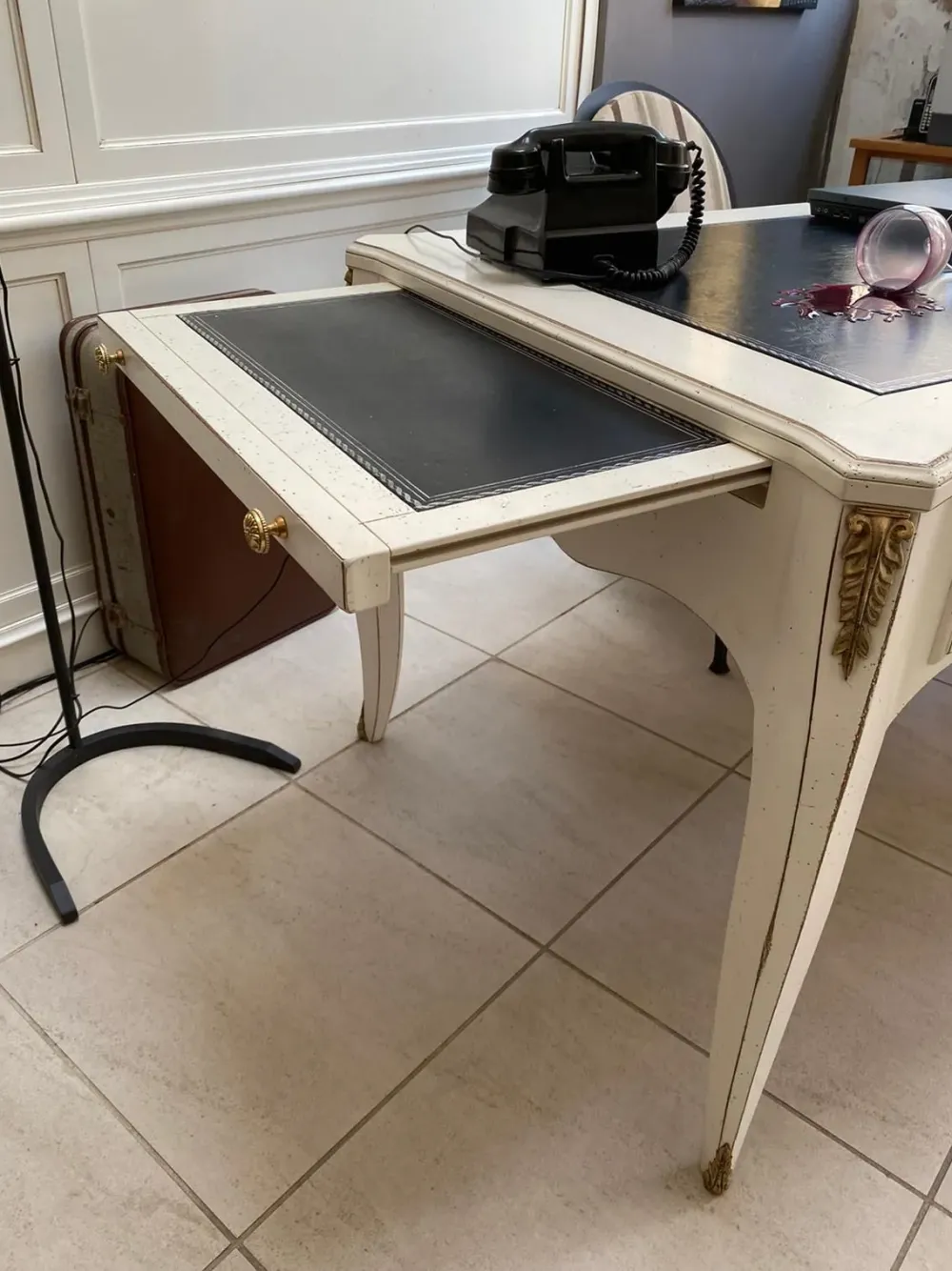 Scopri la consolle Le candide in offerta^Origine