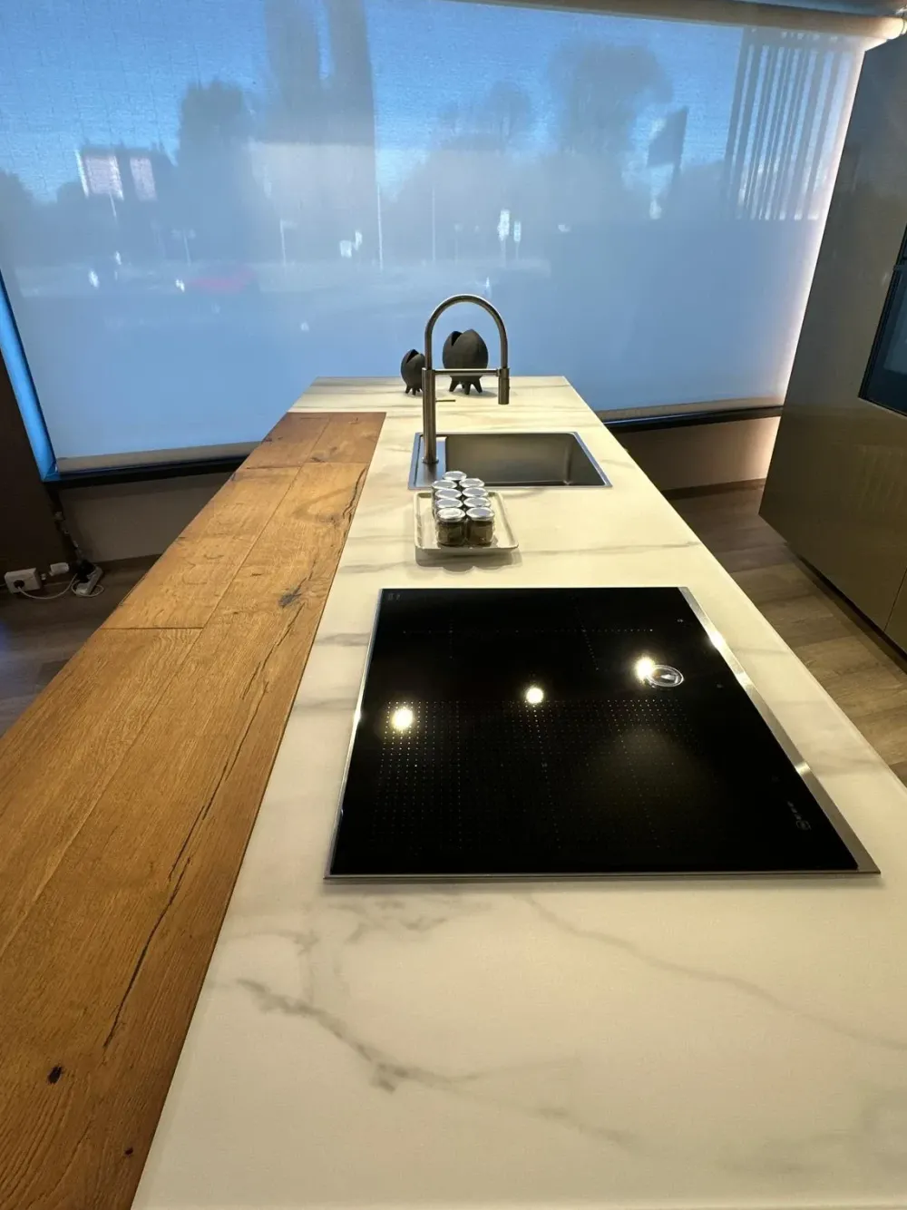 Scopri la cucina Cucina 36e8 di in OFFERTA OUTLET^Lago Discount