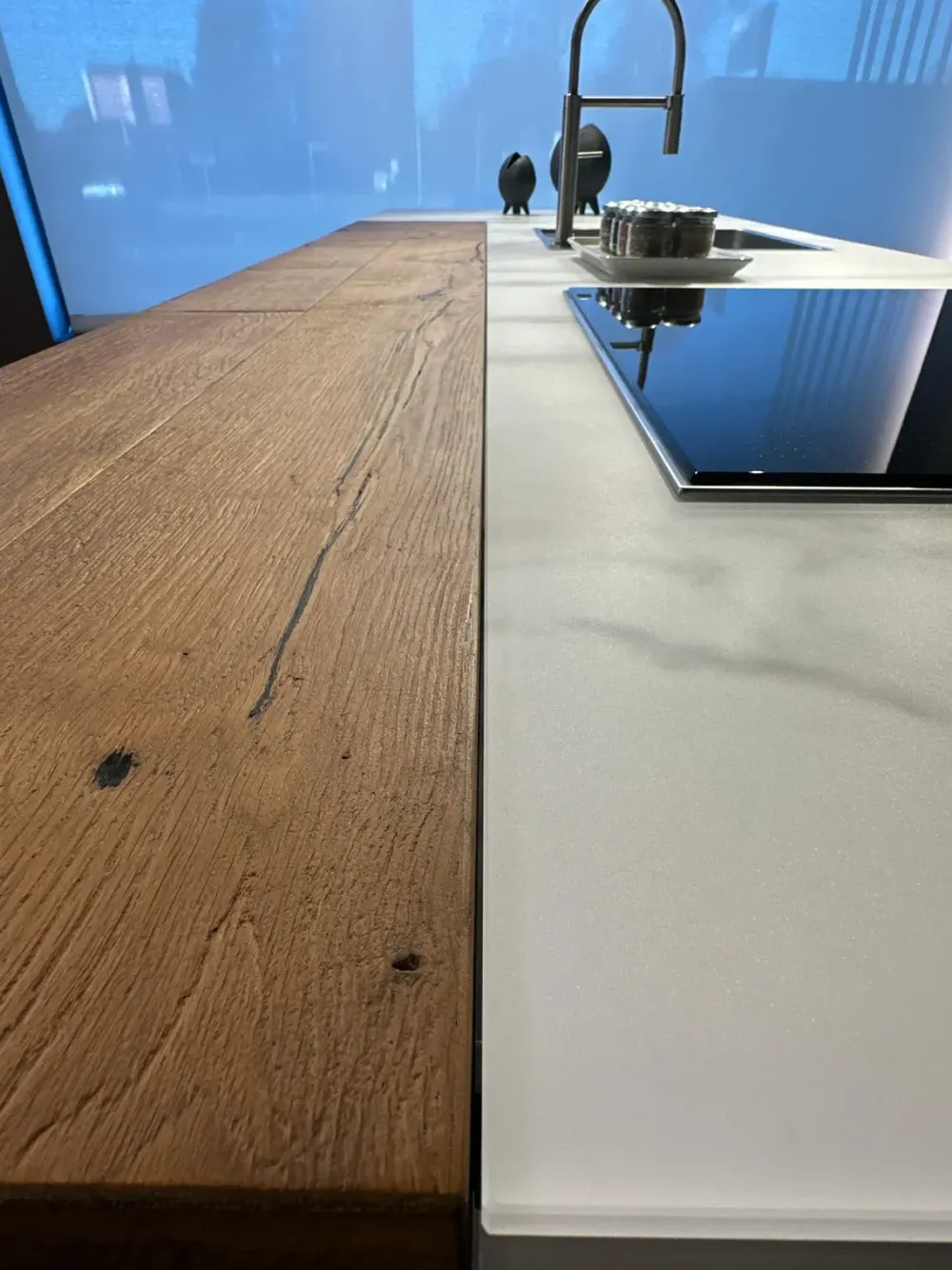 Scopri la cucina Cucina 36e8 di in OFFERTA OUTLET^Lago Discount