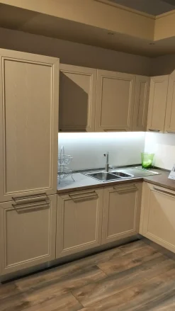 Scopri la Cucina Itaca moderna tortora ad angolo scontata del 50%!^Arredo3 Online