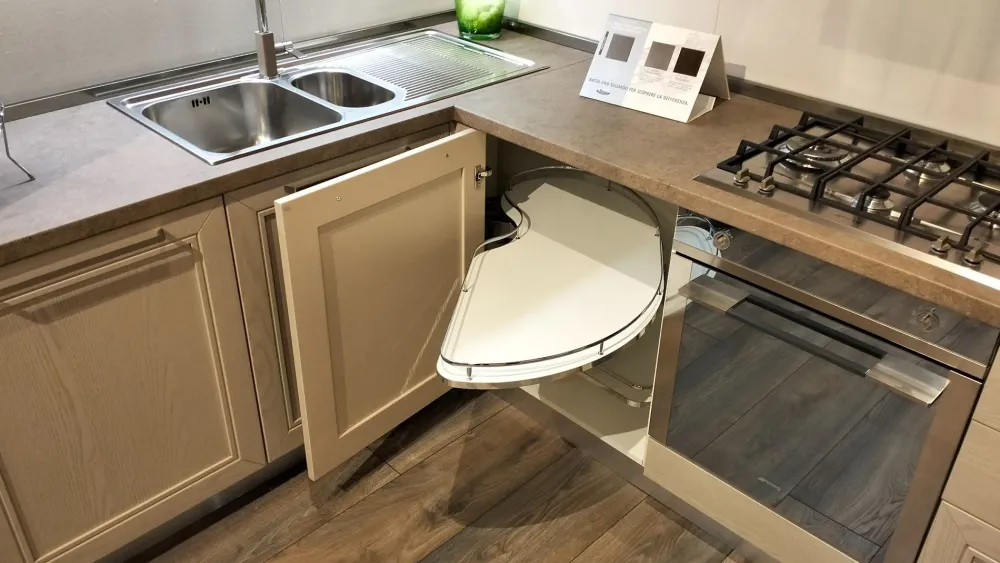 Scopri la Cucina Itaca moderna tortora ad angolo scontata del 50%!^Arredo3 Online