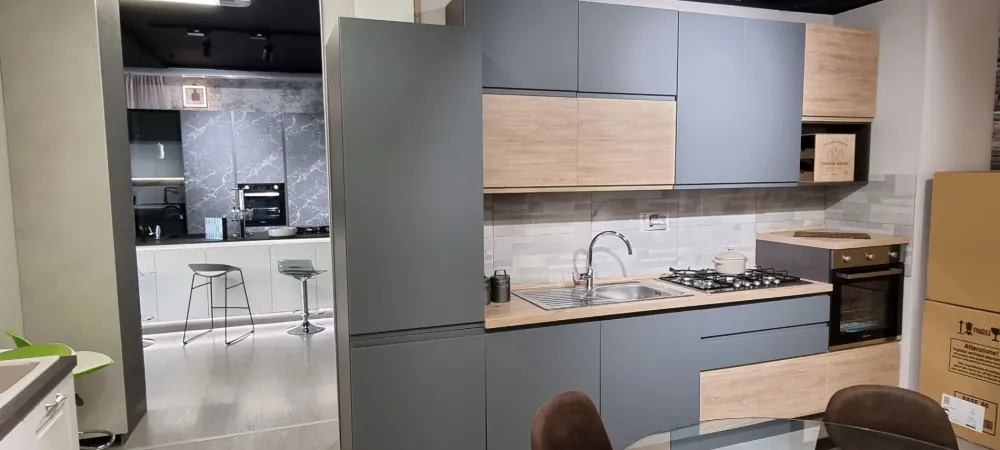 Net Cucine Scopri la cucina moderna rovere chiaro Net a 3400€! New Kelly lineare, un'occasione!- Cucine Lineari|Cucine Moderne