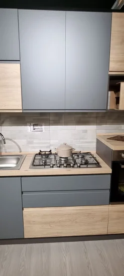 Net Cucine Scopri la cucina moderna rovere chiaro Net a 3400€! New Kelly lineare, un'occasione!- Cucine Lineari|Cucine Moderne