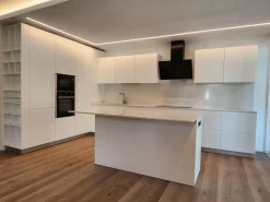 Scopri la cucina Ue/02 di in OFFERTA OUTLET^Artigianale Outlet