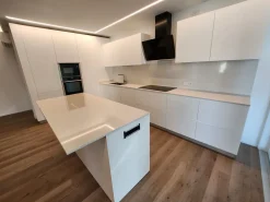 Scopri la cucina Ue/02 di in OFFERTA OUTLET^Artigianale Outlet