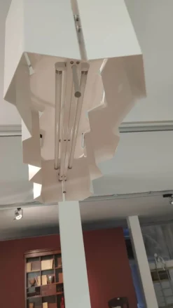 Pallucco Scopri la Lampada a Sospensione Fold di in Bianco con forte sconto!- Lampade A Sospensione