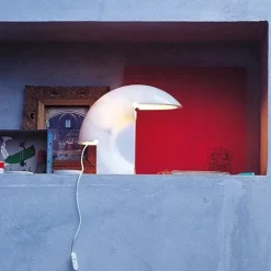 Scopri la Lampada da Tavolo Biagio a prezzo Outlet! Acquistala ora per aggiungere stile al tuo arredamento!^Flos Sale