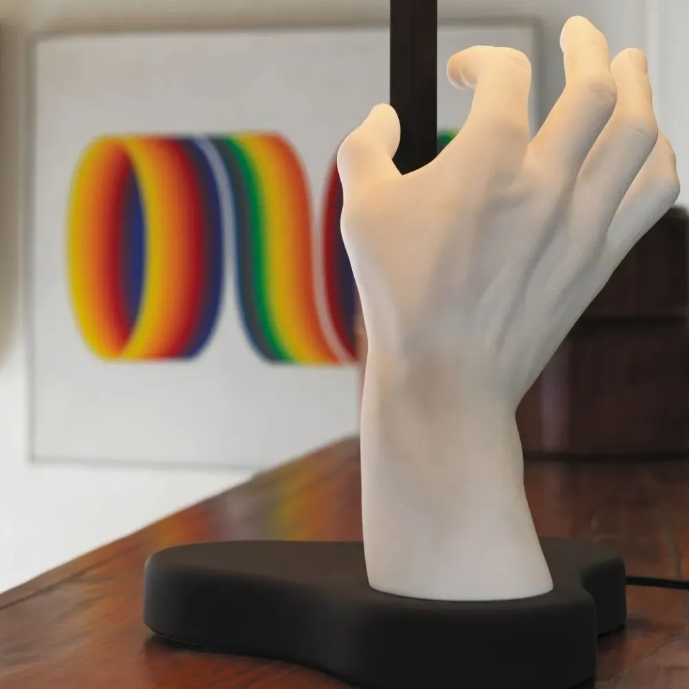 Scopri la Lampada da terra Mano a prezzo scontato! Lampade Da Terra