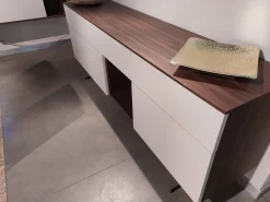 Online Scopri la Madia Day di : design unico, prezzo scontato! Madie