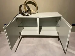 Online Scopri la Madia Modulart di ! Stile moderno, prezzo Outlet. Venite a vederla! Madie