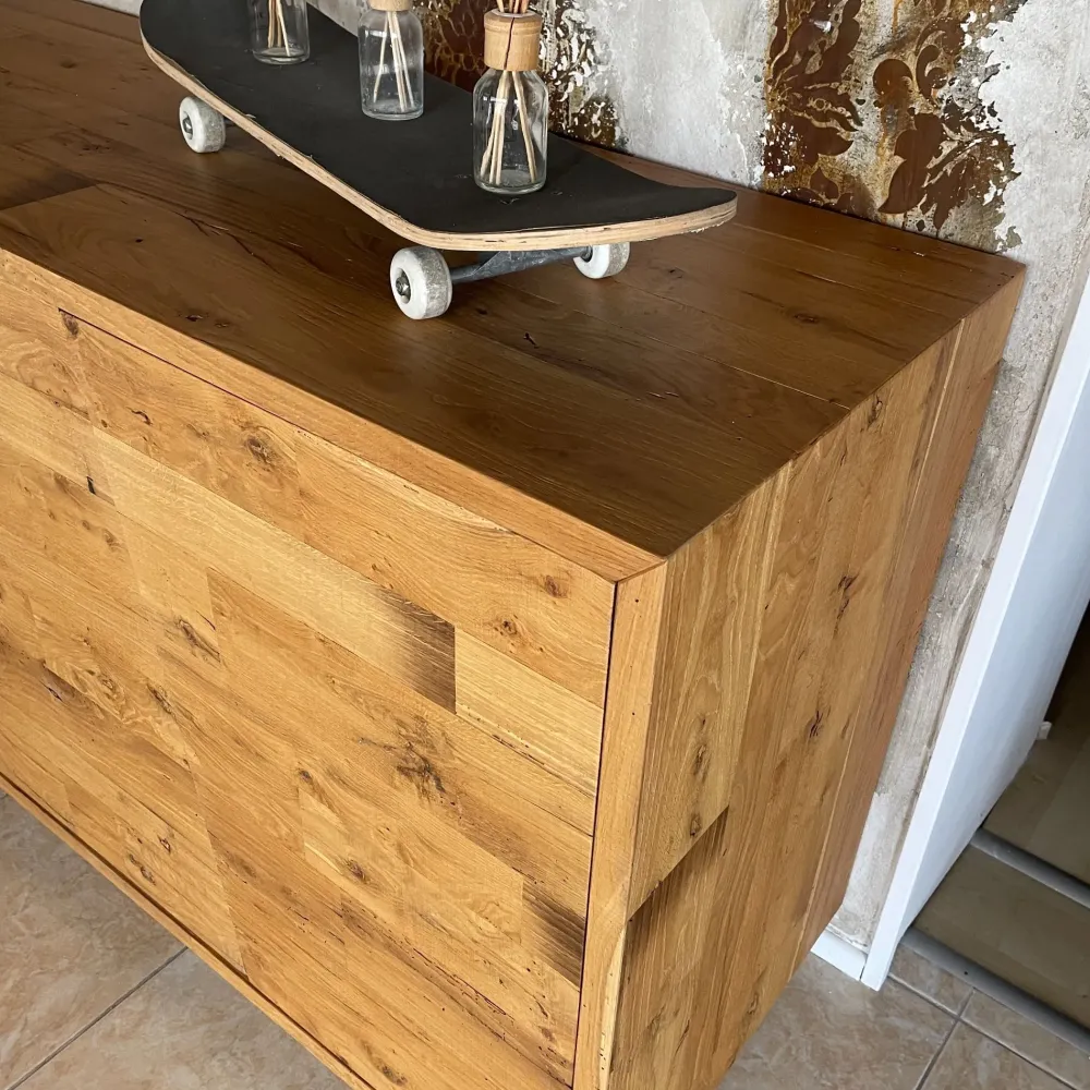 Scopri la Madia Prura di in stile moderno scontata -62%!^Artigianale Outlet