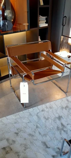 Scopri la poltrona modello Wassily in offerta!^Knoll Discount