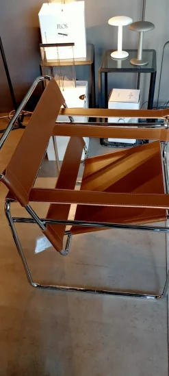 Scopri la poltrona modello Wassily in offerta!^Knoll Discount