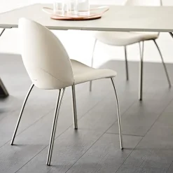 Scopri la sedia Holly di . Richiedi ora il prezzo riservato!^Cattelan Italia Hot