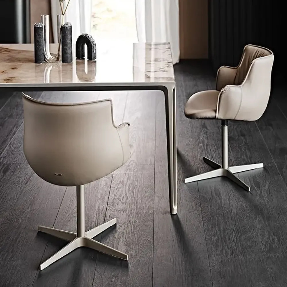 Discount Scopri la sedia modello Rihanna di : prezzo riservato! Sedie