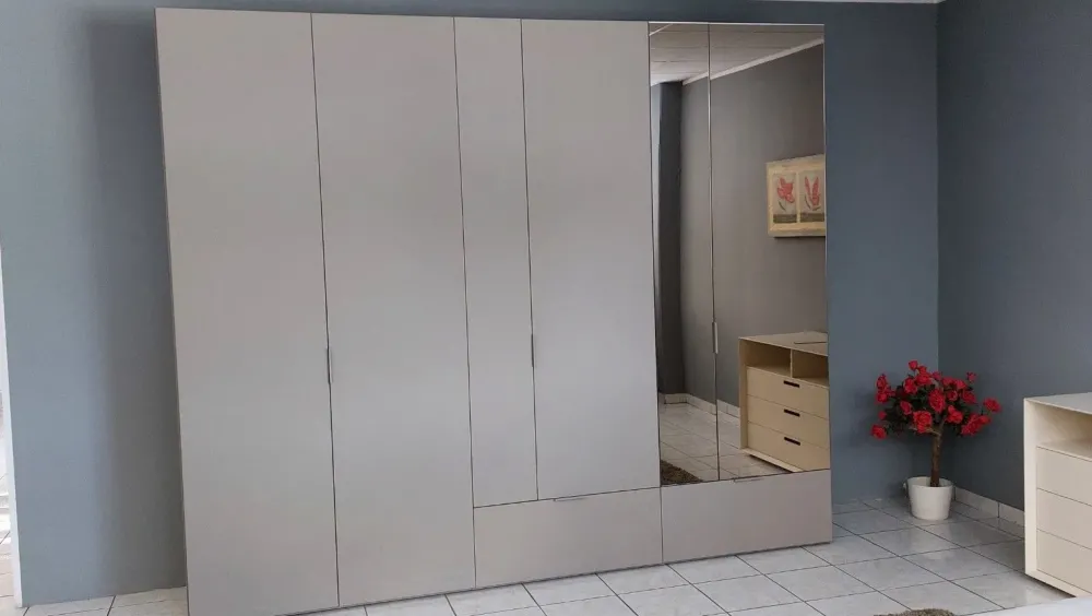 Online Scopri l'Armadio Easy con uno sconto del 30%! Acquista ora! Armadi