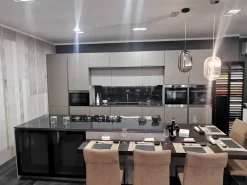 Armony Scopri l'offerta sulla cucina moderna Yota ad isola tortora!- Cucine Ad Isola|Cucine Moderne