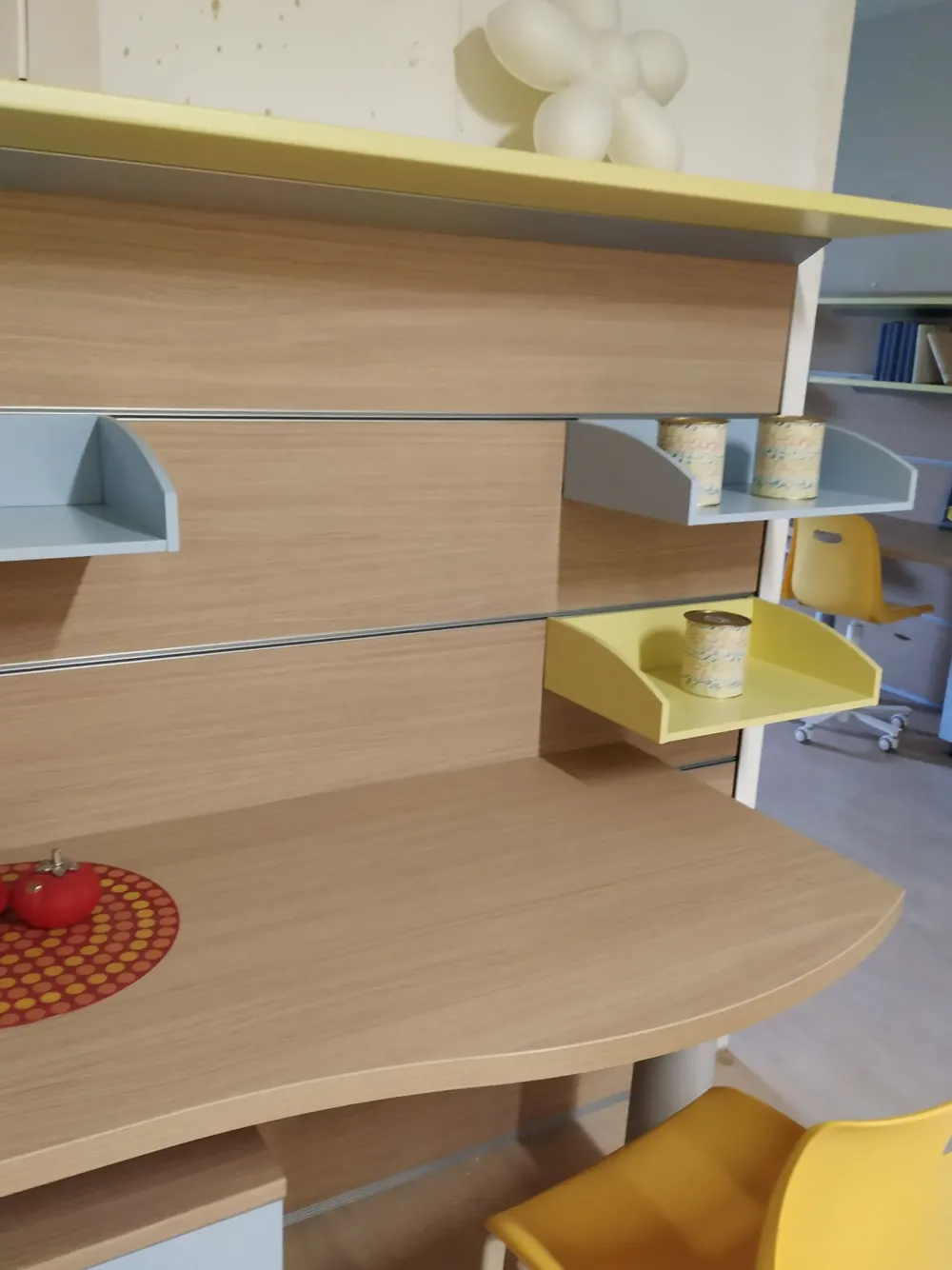 ZG Mobili Scrittoio con boiserie per arredare la tua cameretta a prezzi outlet.- Camerette