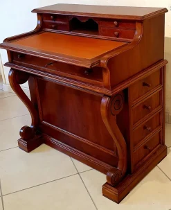 Collezione esclusiva Scrivania d'antiquariato in legno a prezzo Outlet- Antiquariato