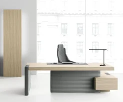 Scrivania direzionale in legno Direzionale jera con allungo su mobile di servizio a marchio in offerta^Las Mobili Outlet