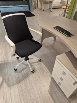 Scrivania direzionale in altro Kronos a marchio a prezzi convenienti Arredo Ufficio