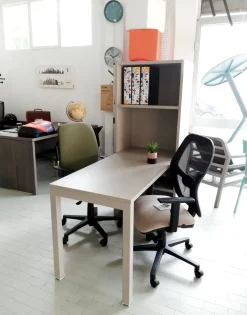 Scrivania direzionale in legno Luca - postazione home office con sedia a prezzi convenienti^Las Mobili