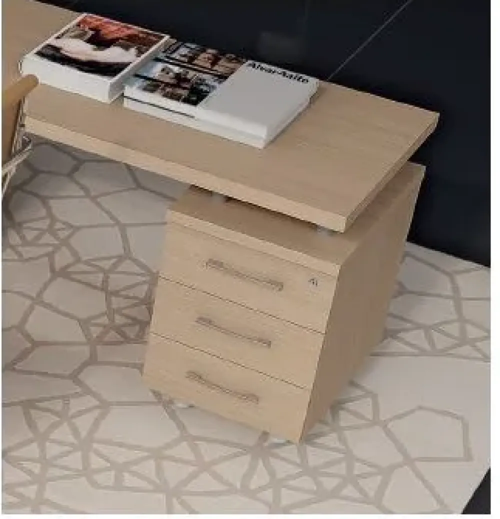 Outlet Scrivania direzionale in legno Con allungo plano e sedia con forte sconto Arredo Ufficio