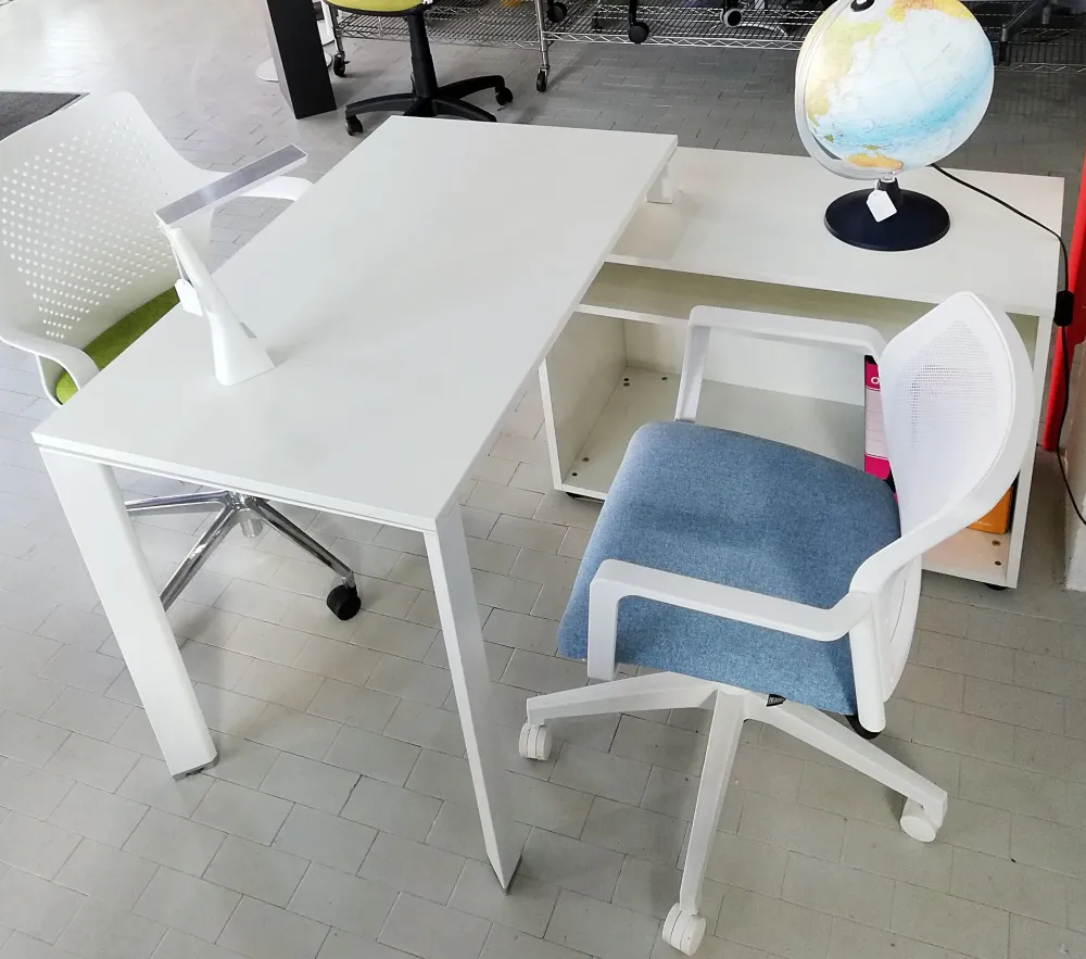 Las Mobili Scrivania direzionale in legno Andrea - postazione home officecon sedia a marchio a prezzi convenienti- Arredo Ufficio