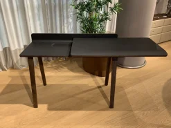 Poltrona Frau Scrivania direzionale Iren di : richiedi ora il prezzo riservato- Arredo Ufficio