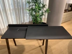 Poltrona Frau Scrivania direzionale Iren di : richiedi ora il prezzo riservato- Arredo Ufficio