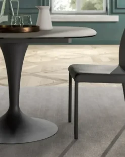 Sedia Blitz plus da soggiorno realizzata in ecopelle scontata del 45%^Ozzio Discount