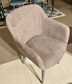 Hot Sedia con braccioli Cecilia di a prezzo ribassato Sedie