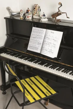 Sale Sedia con braccioli Dan poltrona nera  di a prezzo Outlet Sedie