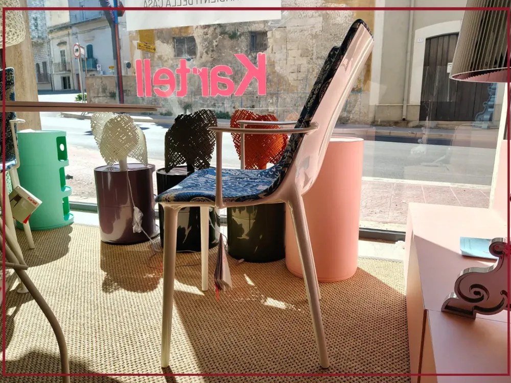 Sedia con braccioli Hhh di a prezzo scontato^Kartell