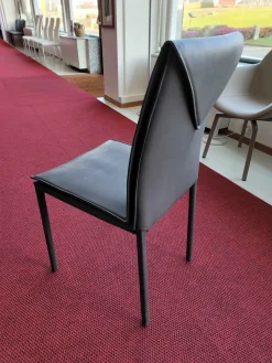 Hot Sedia con schienale medio Boys a prezzo ribassato Sedie