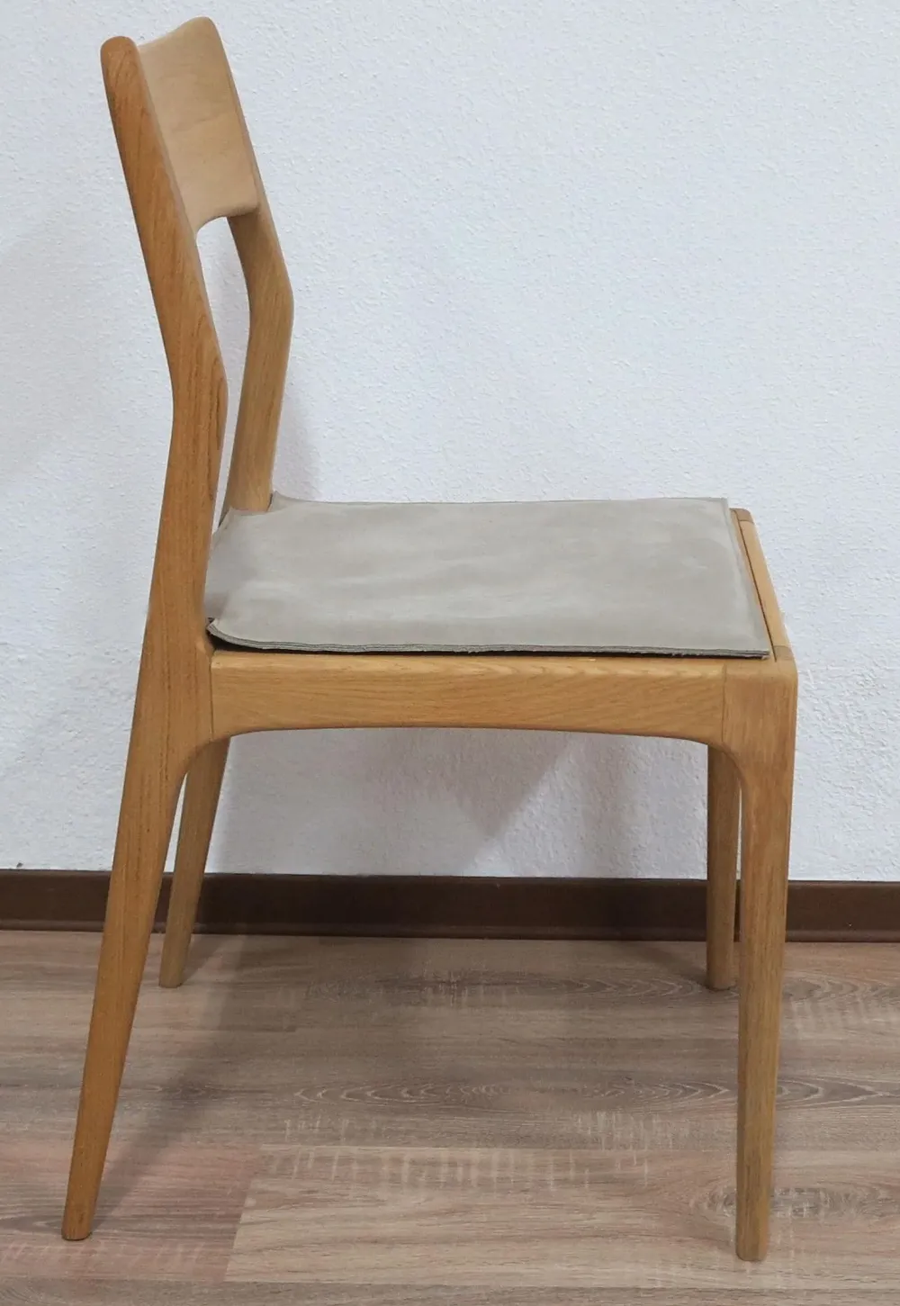 Discount Sedia da cucina realizzata in legno V974 nice supernatural di Sedie